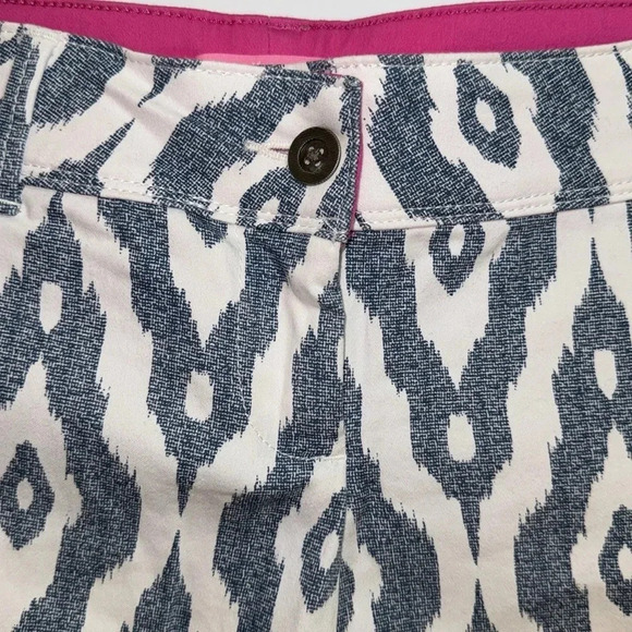 Isaac Mizrahi Beautiful Shorts - Picture 2 of 9